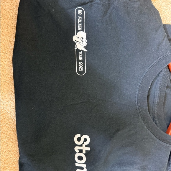 The Rolling Stones Black Long Sleeve Tee with Red and Blue Graphic 2021 Concert - Picture 5 of 6